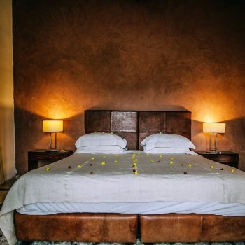 Fall in love with your bedroom thanks to these 9 romantic lighting tips