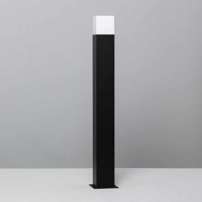 Iluzzia  Augusta Single Light Outdoor Post Light In Black Finish