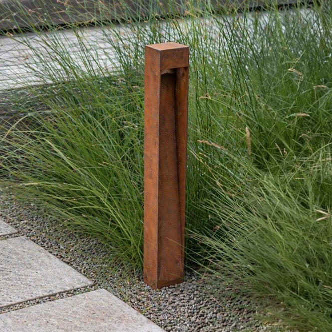 Westport Lighting Westport Coastal Rusty Ray 1000 LED Outdoor Post Light- Rust Brown